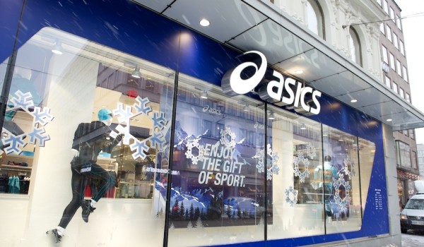 Asics assume in Abruzzo