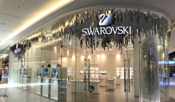 Swarovski, commessi a Napoli