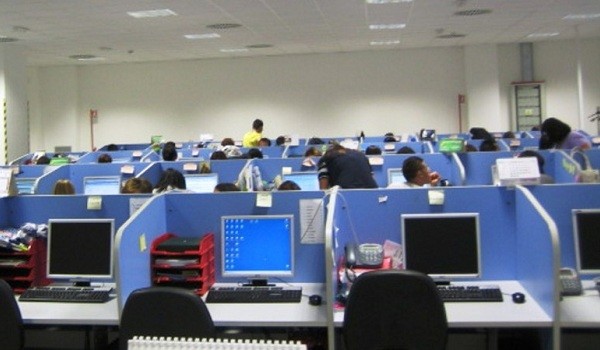 Operatori call center a Messina