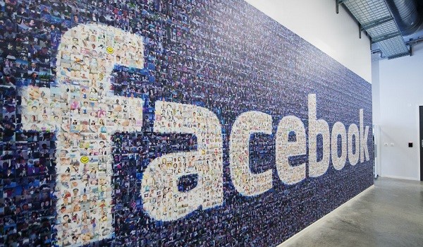 Social jobs, a lavoro con Facebook