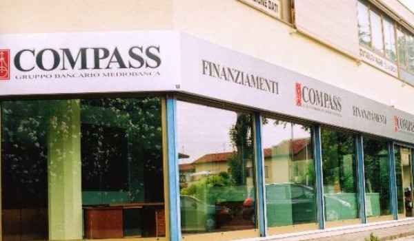 Puglia: Compass cerca laureati