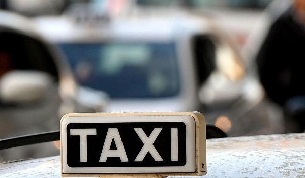 Campania: Taxi e NCC, al via il concorso per le nuove licenze