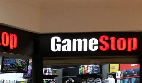 Puglia, lavoro nei negozi GameStop