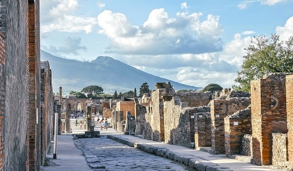 Campania: concorso per 12 posti di lavoro a tempo indeterminato