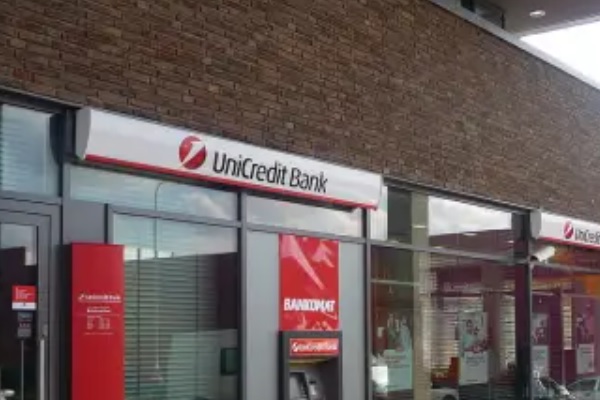 Lavoro Calabria Posto In Banca Con Unicredit