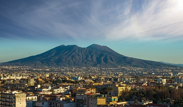 Lavoro Campania, concorso: in ufficio a tempo indeterminato