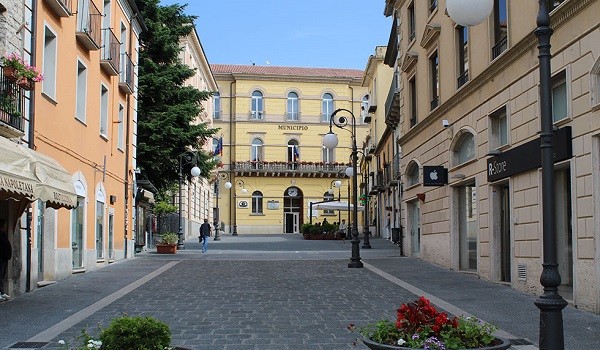Lavoro Potenza, laureati al Comune