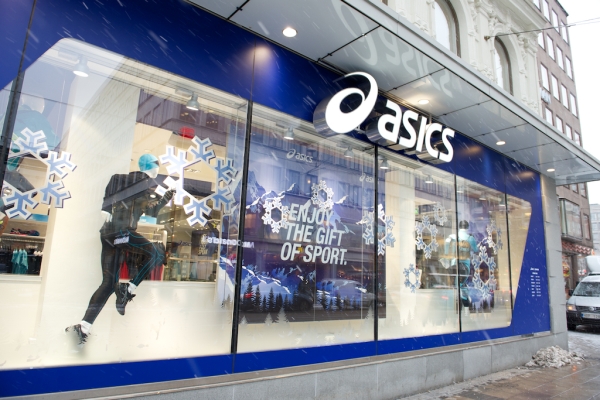 Asics assume in Abruzzo