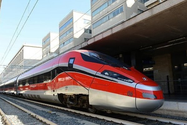 Ferrovie dello Stato: lavoro per diplomati in Puglia