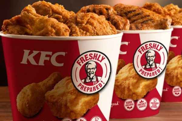 Lavoro Campania: 50 posti nei fast food KFC