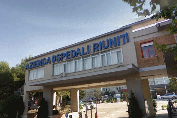 Puglia: lavoro per 20 portantini in Ospedale