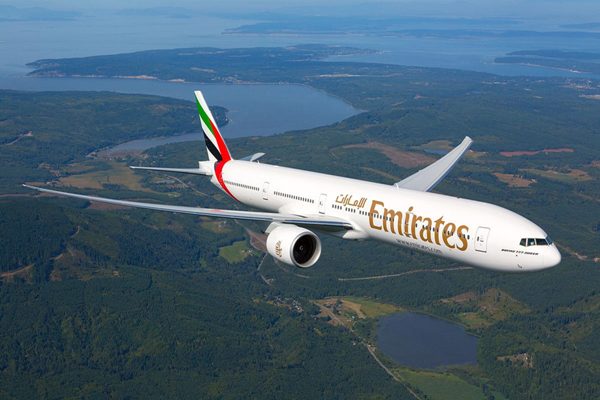 Emirates, cercasi assistenti di volo in Puglia