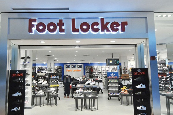 Calabria, lavoro nei negozi Foot Locker