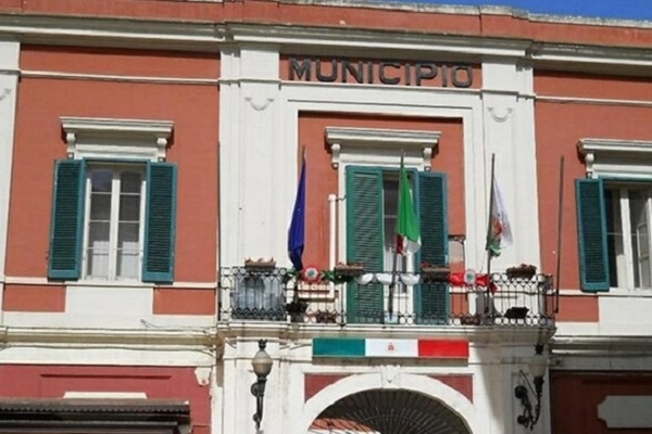Concorso in Puglia, 8 posti a tempo indeterminato al Comune