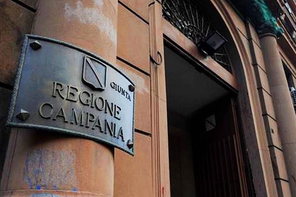 Regione Campania, concorsi per 2175 posti a tempo indeterminato