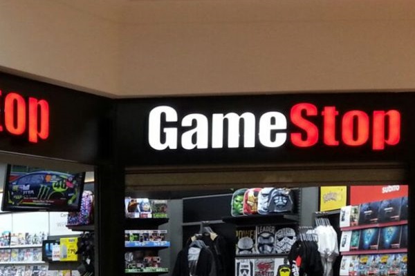 Puglia, lavoro nei negozi GameStop