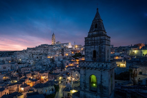 Lavoro Matera: concorso per autisti a tempo indeterminato