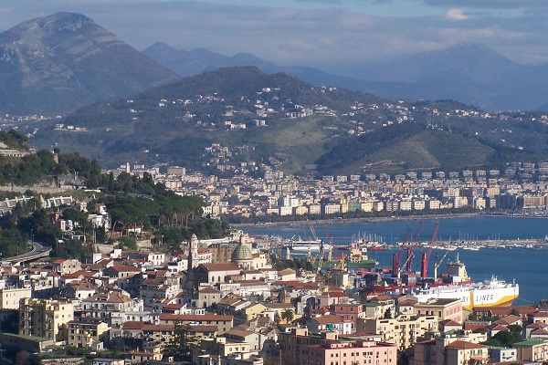 Lavoro Campania: concorso in Comune per 12 a tempo indeterminato